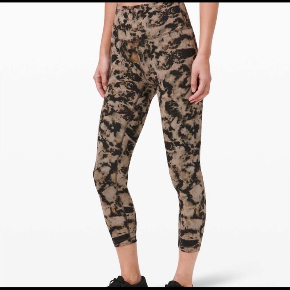 Lululemon high rise wunder train 25” printed leggings